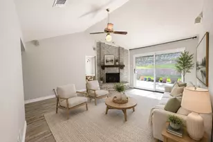 601 Ascot Dr, Euless, TX 76040 - Photo 2
