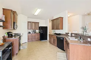 800 Canyon Pl, DeSoto, TX 75115 - Photo 10