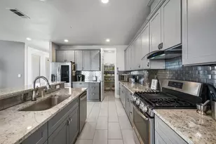 251 S Mill St, Lewisville, TX 75057 - Photo 16