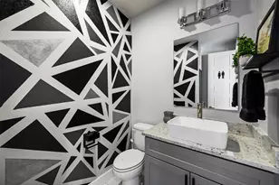 251 S Mill St, Lewisville, TX 75057 - Photo 20
