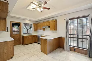 5114 Vera Cruz Dr, Garland, TX 75043 - Photo 10