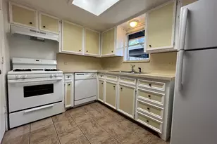 1908 Camden Ct, Denton, TX 76205 - Photo 6