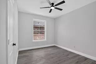 504 Castlebrook Ct, Saginaw, TX 76179 - Photo 18