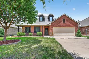 504 Castlebrook Ct, Saginaw, TX 76179 - Photo 1