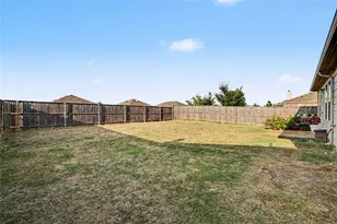 1437 Waggoner Dr, Aubrey, TX 76227 - Photo 30