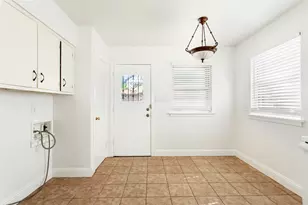 1830 Viewcrest Dr, Dallas, TX 75228 - Photo 10
