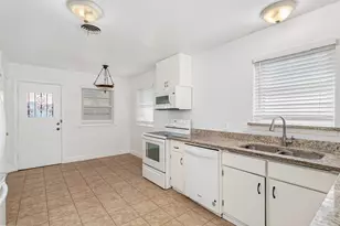1830 Viewcrest Dr, Dallas, TX 75228 - Photo 6