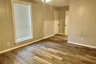 1008 Peak St, Denton, TX 76201 - Photo 6