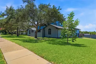 1613 Iroquois Dr, Garland, TX 75043 - Photo 4