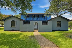 1613 Iroquois Dr, Garland, TX 75043 - Photo 1