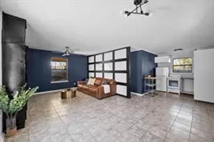 1921 Briarwood Dr, Grand Prairie, TX 75050 - Photo 26