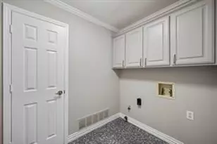 1921 Briarwood Dr, Grand Prairie, TX 75050 - Photo 30