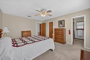 5003 Fairmount Dr, Arlington, TX 76017 - Photo 16