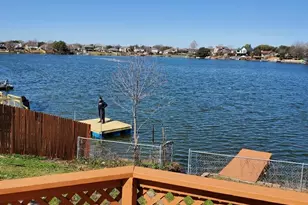 1211 Lakeshore Dr, Irving, TX 75060 - Photo 2