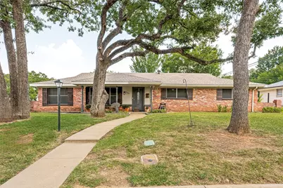 5024 Fall River Drive, Fort Worth, TX 76103 - Photo 1