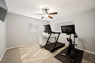 5024 Fall River Dr, Fort Worth, TX 76103 - Photo 18