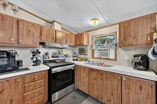 1103 Burnett Blvd, Alvarado, TX 76009 - Photo 12