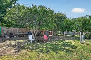 1103 Burnett Blvd, Alvarado, TX 76009 - Photo 28