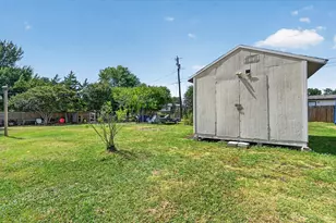 1103 Burnett Blvd, Alvarado, TX 76009 - Photo 26