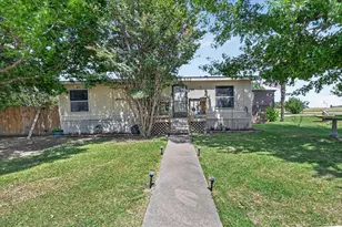 1103 Burnett Blvd, Alvarado, TX 76009 - Photo 1