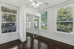 820 W 10th St, Dallas, TX 75208 - Photo 8