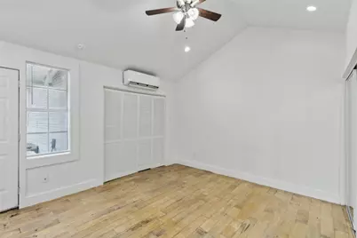 820 W 10th Street, Dallas, TX 75208 - Photo 6