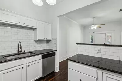 820 W 10th Street, Dallas, TX 75208 - Photo 4