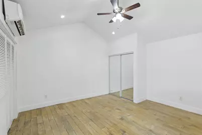 820 W 10th Street, Dallas, TX 75208 - Photo 10