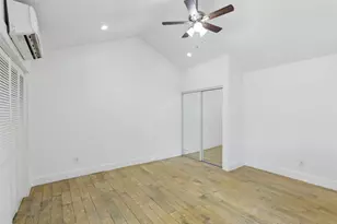 820 W 10th St, Dallas, TX 75208 - Photo 10