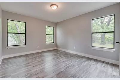 2124 Tisinger Avenue, Dallas, TX 75228 - Photo 14