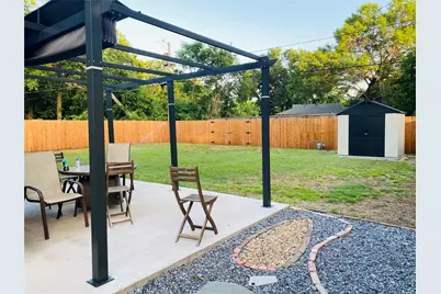 2124 Tisinger Avenue, Dallas, TX 75228 - Photo 18