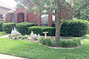 805 Ashford Dr, Coppell, TX 75019 - Photo 2