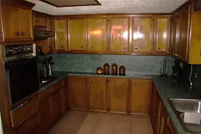 304 NW Suzanne Terrace, Burleson, TX 76028 - Photo 32