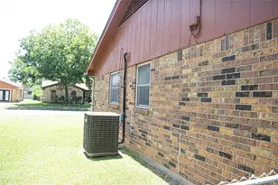 304 NW Suzanne Terrace, Burleson, TX 76028 - Photo 20