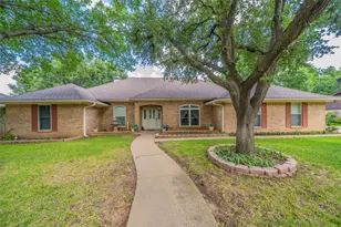 7013 Battle Creek Rd, Fort Worth, TX 76116 - Photo 1