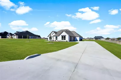 1061 Uplift Drive, Weatherford, TX 76087 - Photo 4