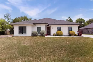 115 Dunlap St, Waxahachie, TX 75165 - Photo 1