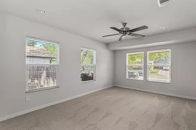 624 E Ellen Avenue, Hurst, TX 76053 - Photo 10
