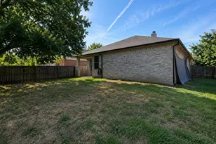 3601 Lasso Rd, Fort Worth, TX 76262 - Photo 20