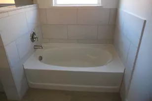 7702 Grant Ln, Greenville, TX 75402 - Photo 12