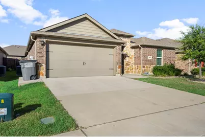 806 Meadow Wood Lane, Princeton, TX 75407 - Photo 2