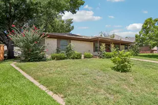 2030 Huntington Dr, Grand Prairie, TX 75051 - Photo 2