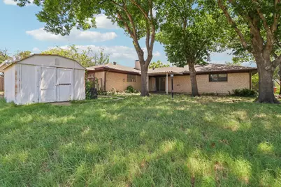 2030 Huntington Drive, Grand Prairie, TX 75051 - Photo 32