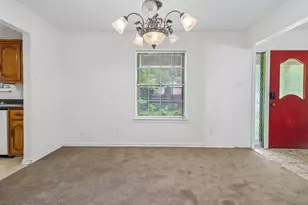 2030 Huntington Dr, Grand Prairie, TX 75051 - Photo 6