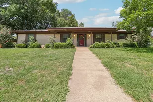 2030 Huntington Dr, Grand Prairie, TX 75051 - Photo 1