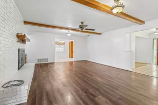 2030 Huntington Dr, Grand Prairie, TX 75051 - Photo 10
