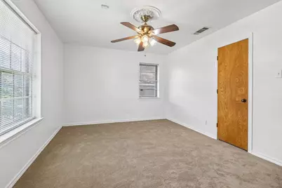 2030 Huntington Drive, Grand Prairie, TX 75051 - Photo 28