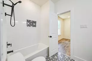 4418 Myrtle, Dallas, TX 75210 - Photo 8