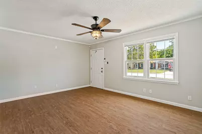 346 Lorna Street, Burleson, TX 76028 - Photo 6