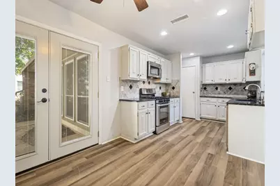 3726 S Magnolia Court, Flower Mound, TX 75028 - Photo 6